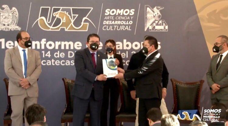 Director de la Unidad Académica de Contaduría y Administración rinde su Primer informe de labores