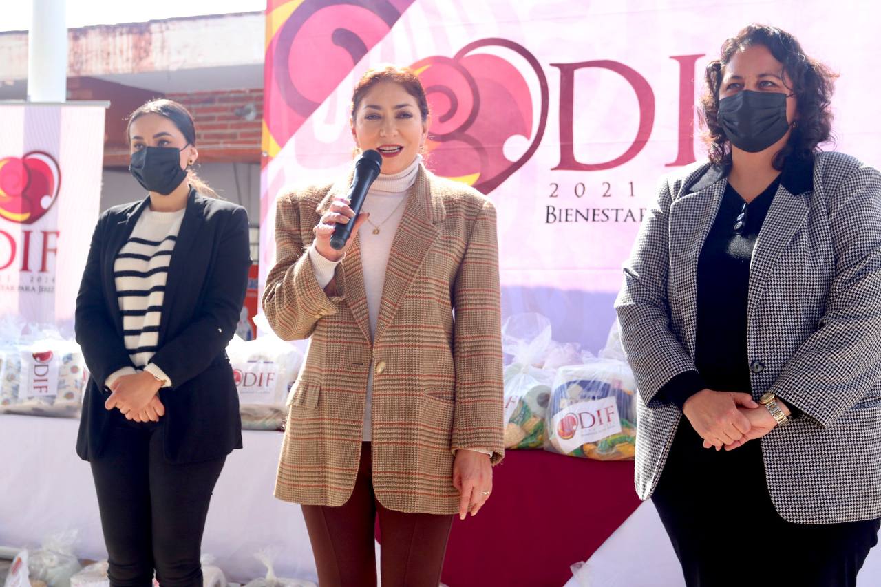 Entrega DIF de Jerez apoyos alimentarios extraordinarios