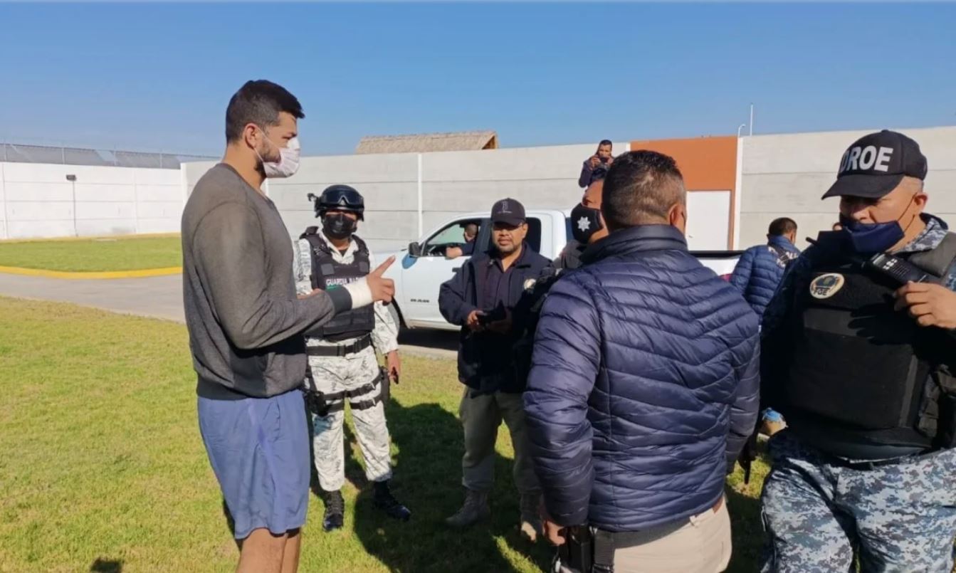 Hallan a basquetbolista y a taxista desaparecidos en Michoacán