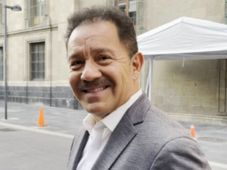 Recuerda Mier que un día como hoy se avaló, en 45 minutos, «la reforma energética que hipotecó al país»