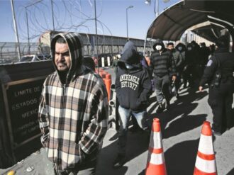 Llegan primeros migrantes retornados desde EU