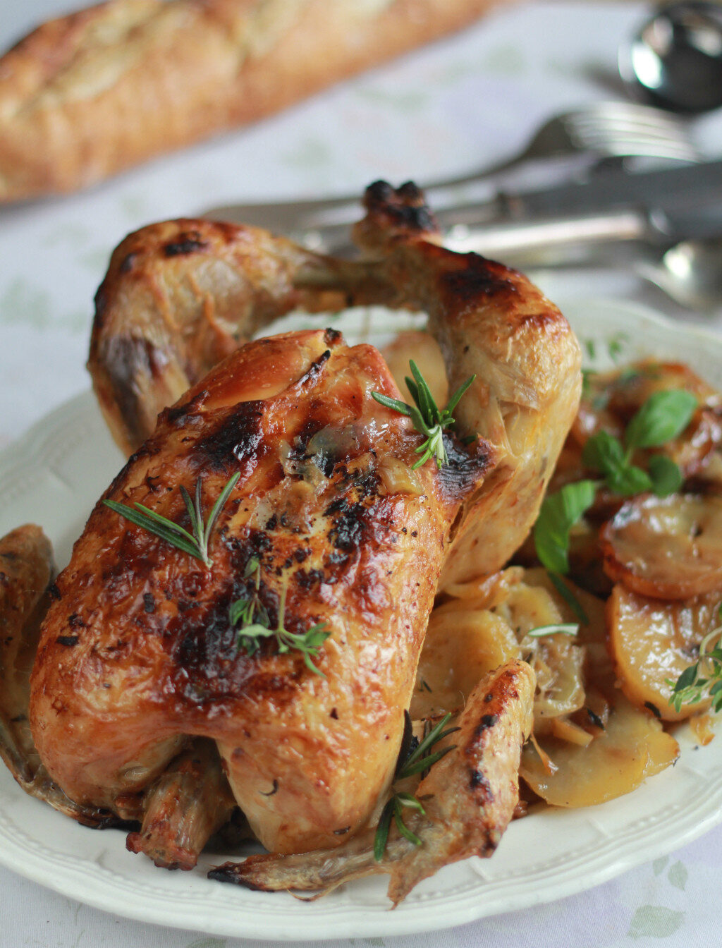 Pollo al horno a las hierbas finas