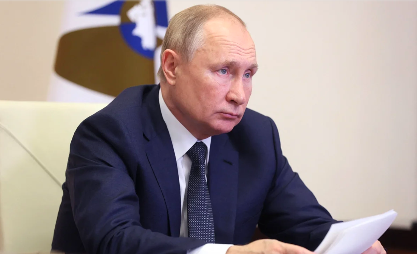 Vladimir Putin confiesa que manejó un taxi tras caer la URSS