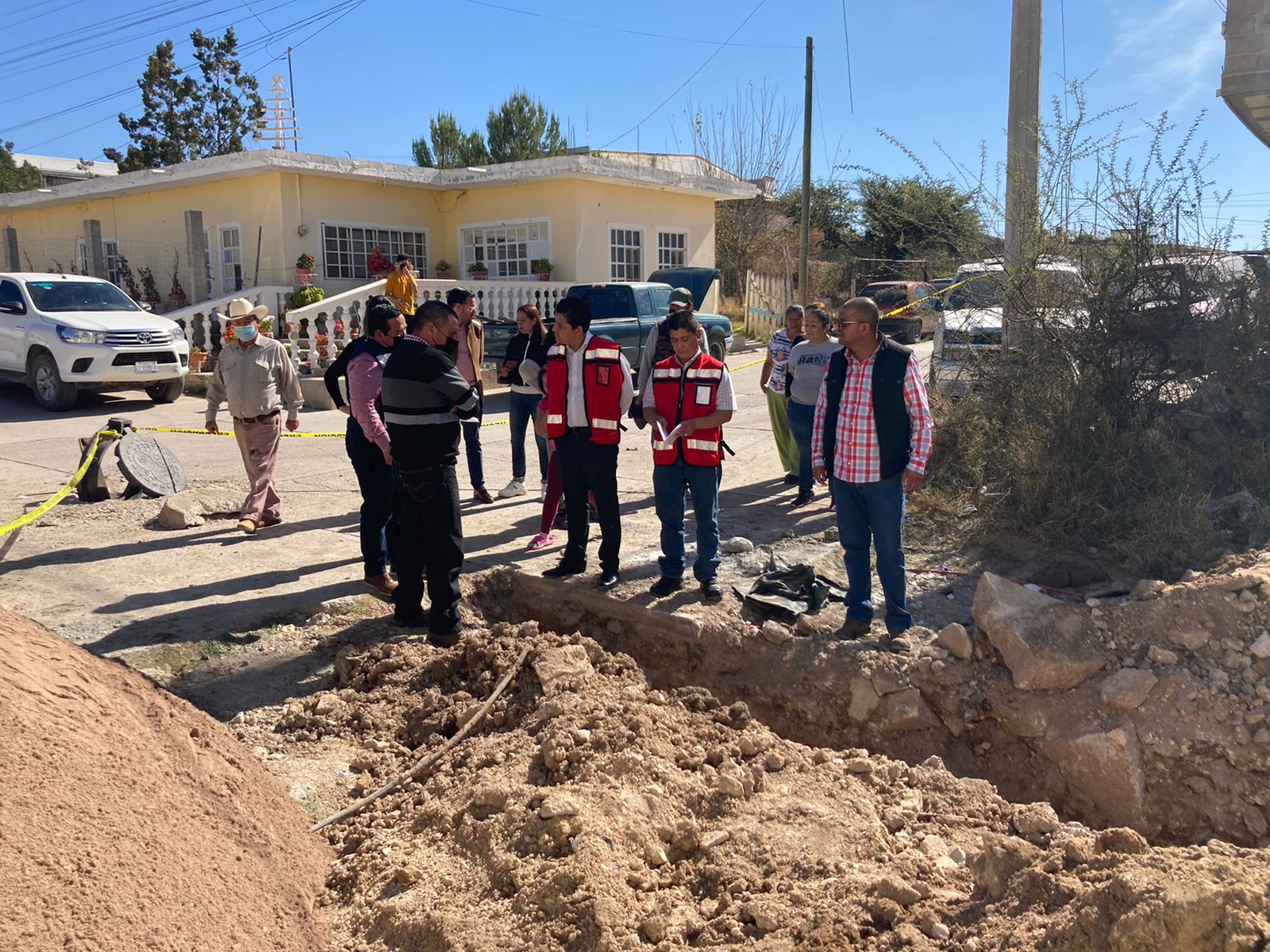 Benefician a 12 familias con obra de alcantarillado