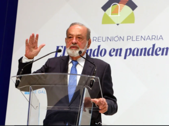 Slim alerta sobre reelección indefinida; pide no caer como Venezuela