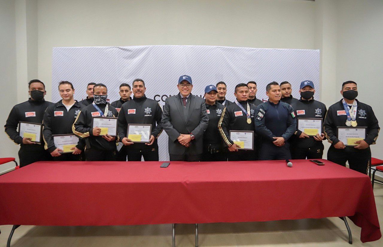 Reconocen a elementos de Seguridad Pública en Fresnillo
