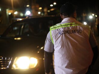 Policías de CDMX en estado de ebriedad provocan riña en alcoholímetro