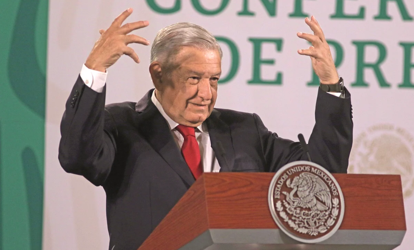 ¿AMLO, al tope de aprobación a la mitad de su gobierno? Esto dicen las encuestas