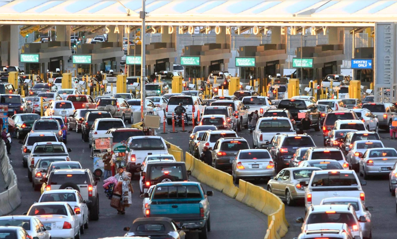 EU pide a sus ciudadanos reconsiderar viajes a México, por Covid-19