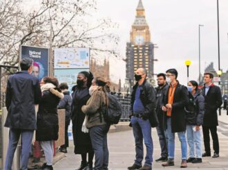 Muere en RU el primero por ómicron