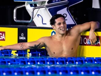 Nadador mexicano hace historia en el Mundial de Curso Corto