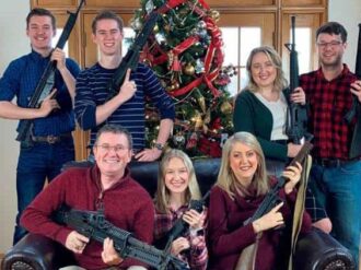 Quién es Thomas Massie, el republicano que pidió «municiones» a Santa