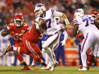 Chiefs vs Bills, una épica batalla en la NFL