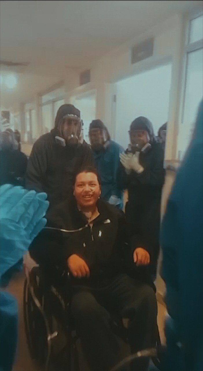 Dice adiós al coronavirus tras 41 días hospitalizado