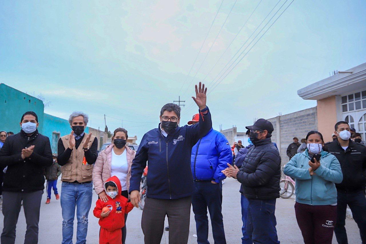 Recorre Saúl Monreal comunidades de Fresnillo