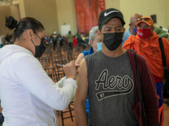Jornadas de vacunación de refuerzo continúan a lo largo del estado