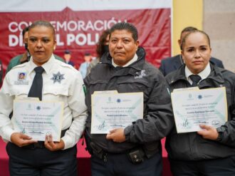 Conmemora ayuntamiento capitalino el día del policía