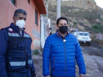 Interviene servicios públicos municipales de Zacatecas calles de la colonia Carlos Hinojosa Petit