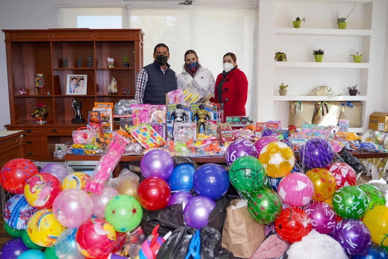 Personal del Ayuntamiento Capitalino se convierten en Reyes Magos