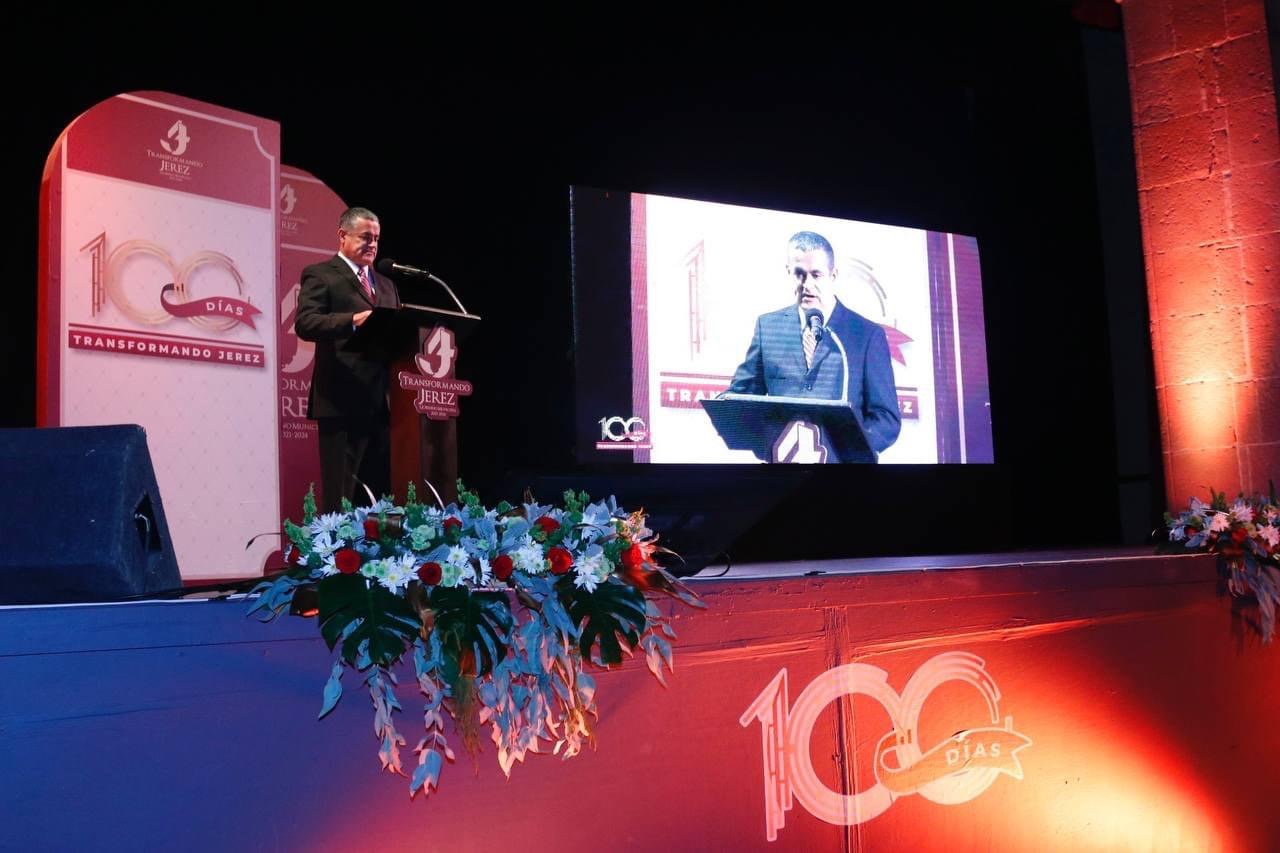 Rinde informe de 100 días alcalde de Jerez