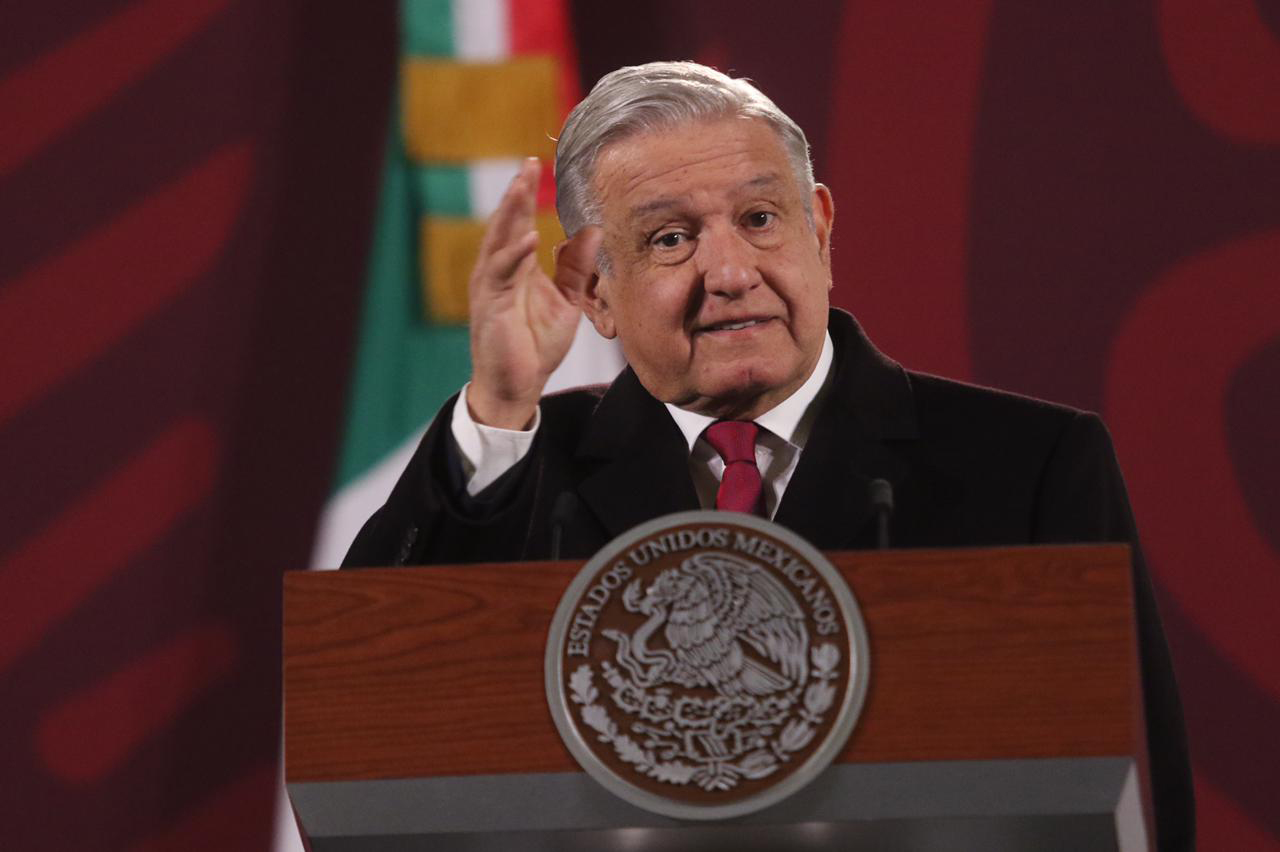 AMLO da positivo a Covid-19; «permaneceré en aislamiento»