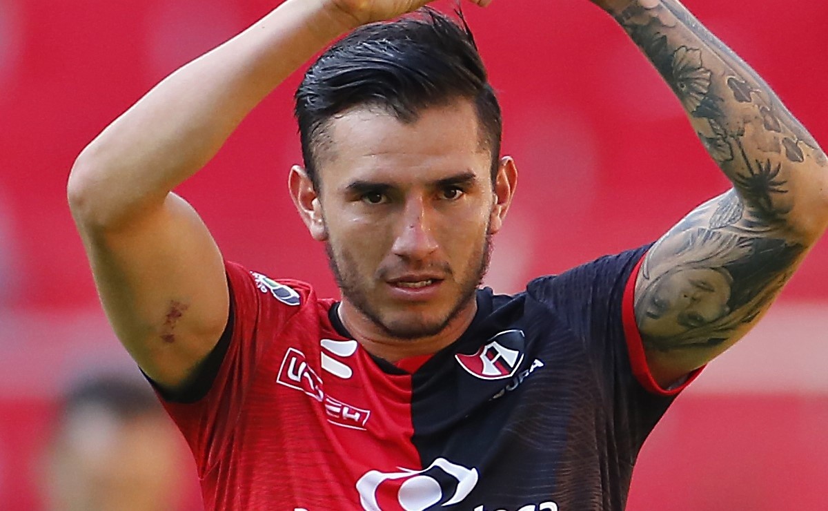 Renueva Edgar Zaldívar con los Zorros hasta 2026