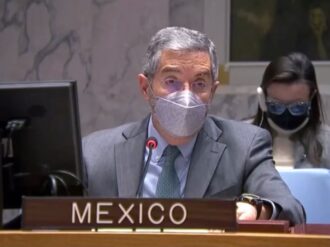 Llama Juan Ramón de la Fuente a resolver conflicto Rusia-Ucrania por la vía diplomática