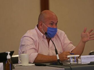Enrique Alfaro, gobernador de Jalisco, da positivo a Covid-19