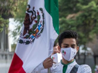 ¡Abanderado de lujo!