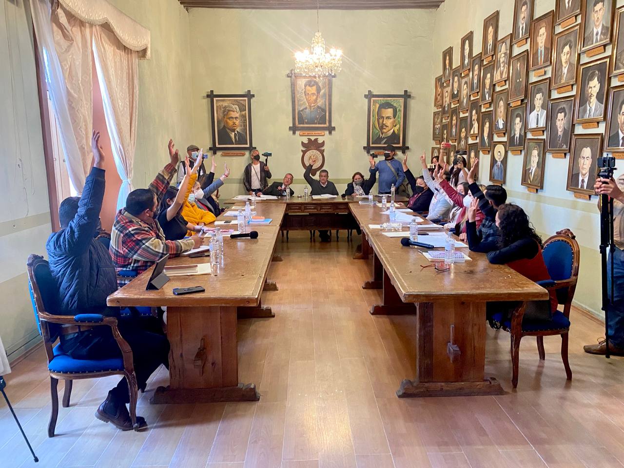 Humberto Salazar toma protesta a los nuevos integrantes del Comité de Feria