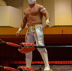 Exige Místico un mano a mano a Último Guerrero