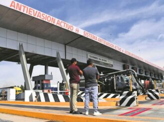 Choferes descubren sistema para burlar ponchallantas