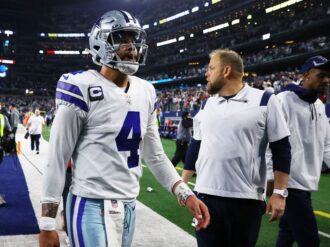 Dak Prescott recibe multa económica por sus comentarios sobre los árbitros