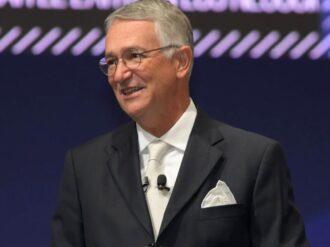 Ricardo Salinas da positivo a Covid; «México no se debe detener», dice