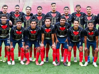 El Tapatío rinde homenaje a los mariachis previo a su partido ante Venados