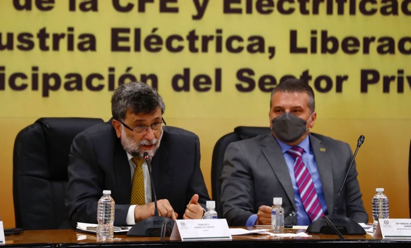 Exrector de la UNAM llama a rechazar “en todos sus términos” la reforma eléctrica de AMLO
