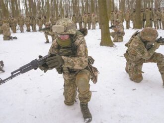 EU envía armamento a Ucrania ante una posible invasión rusa