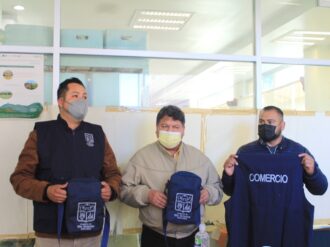 El R. Ayuntamiento de Río Grande entregó uniformes al personal de comercio
