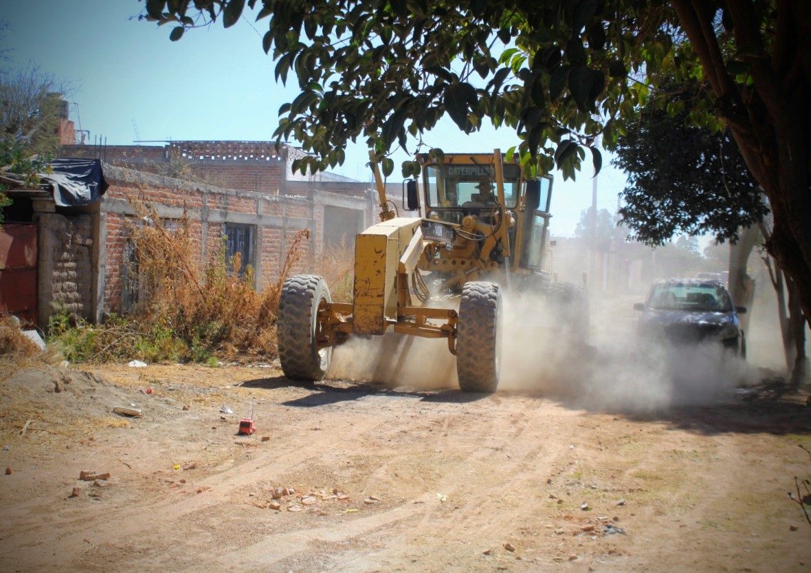 Inician obras públicas que beneficiarán a familias en Luis Moya