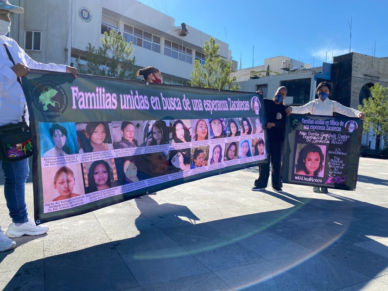 Desafían todo en la búsqueda de sus seres queridos