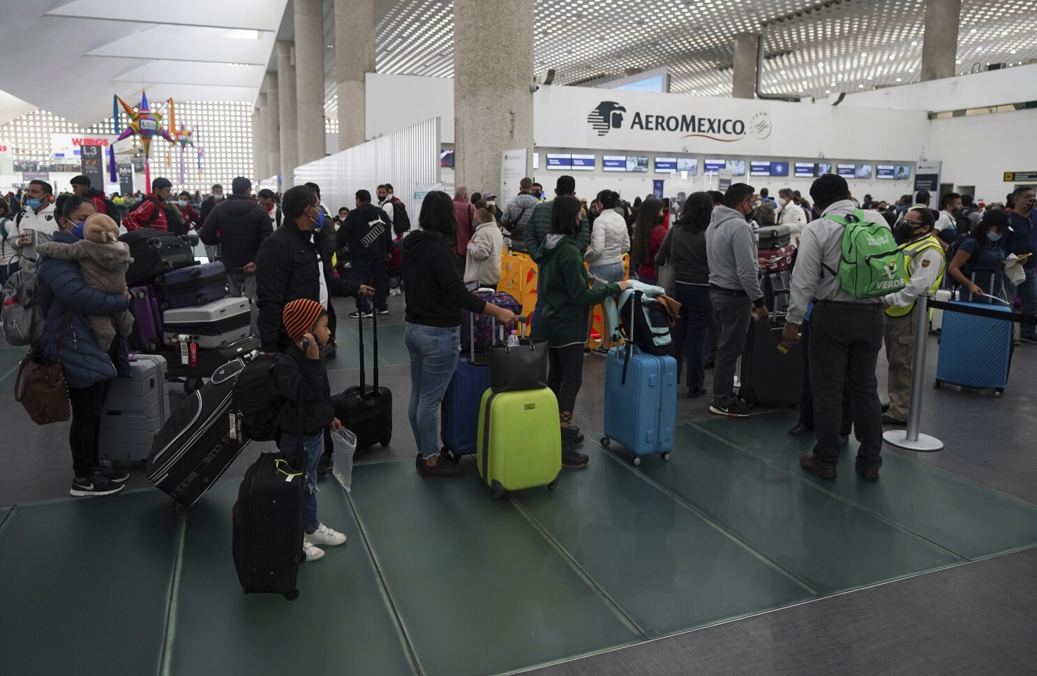 Por contagios Aeroméxico canceló 441 vuelos y no 276: Profeco