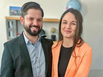 Pareja de Gabriel Boric aceptará nombramiento como «primera dama» de Chile, pero «reformulará» el cargo