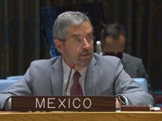 Llama Juan Ramón de la Fuente a resolver conflicto Rusia-Ucrania por la vía diplomática