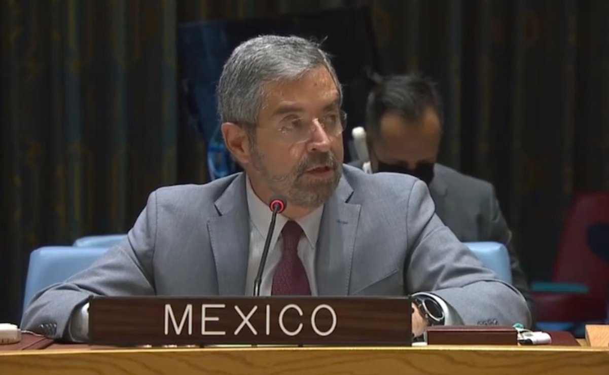Llama Juan Ramón de la Fuente a resolver conflicto Rusia-Ucrania por la vía diplomática