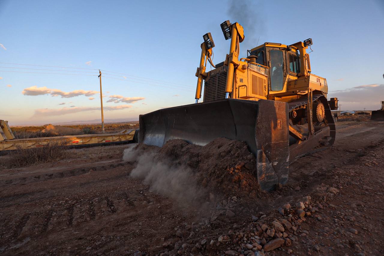Asegura el gober que invierte $250 millones en carreteras