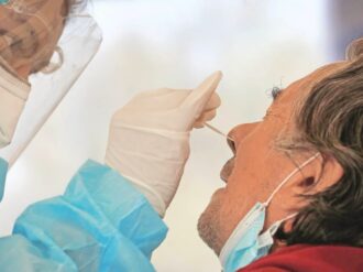 México rompe récord de contagios de covid