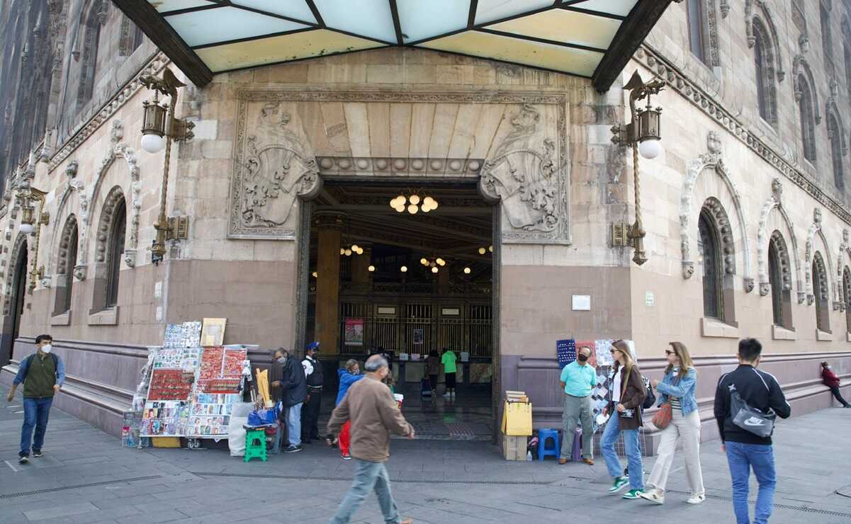 Desmienten daño a fachada del Palacio Postal