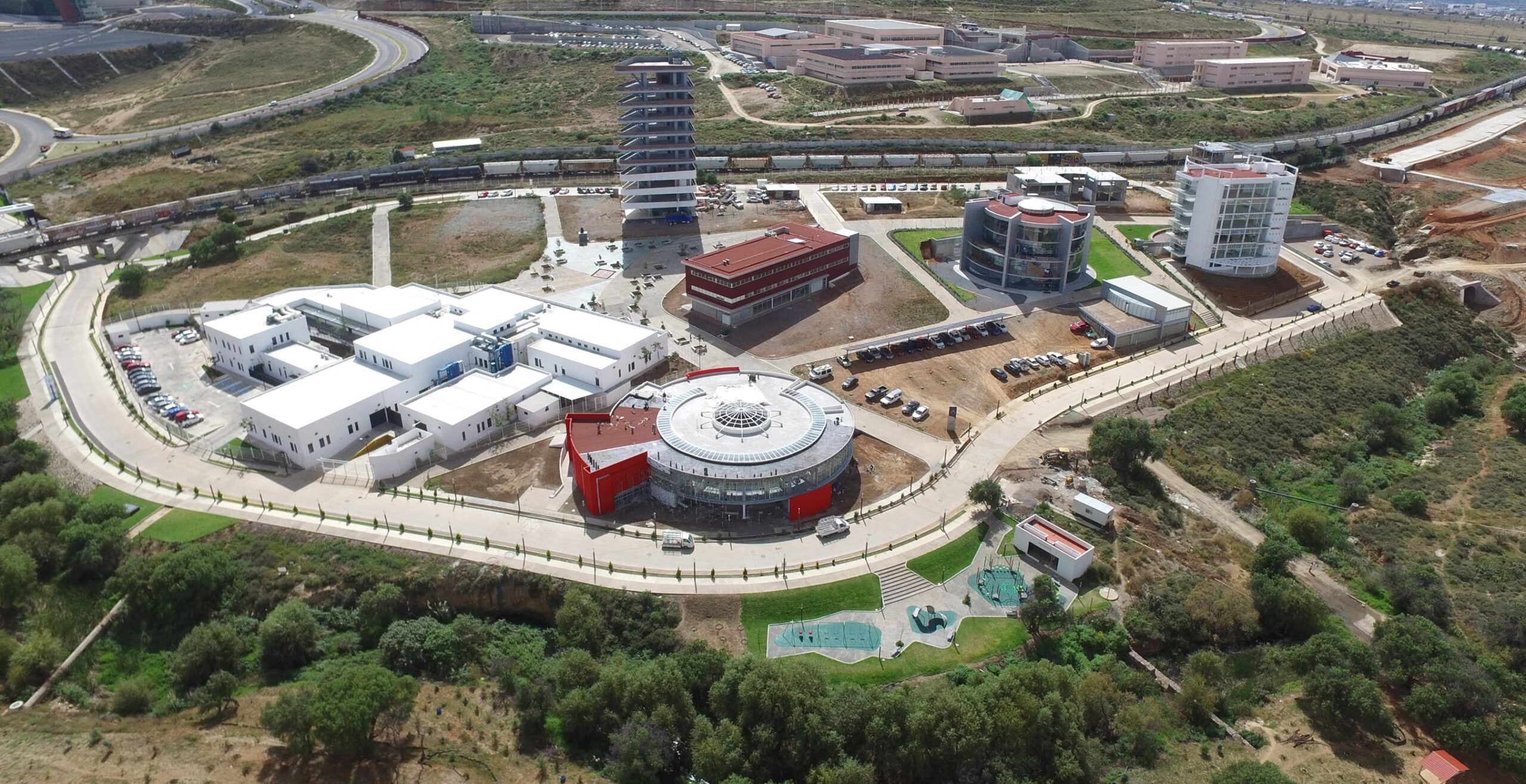 Avances significativos en los espacios destinados para la investigación en Quantum: Baltazar Hernández