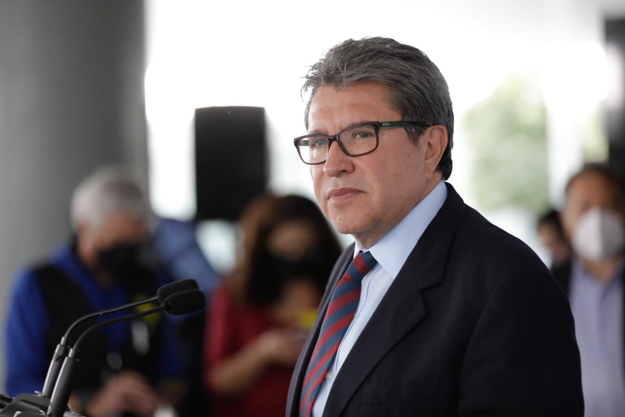 Monreal pide reforma laboral para menores en el campo