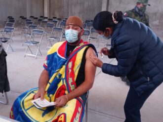 Se aplican el refuerzo contra la Covid-19